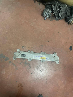 51648737030 / 8737030 BMW İX I20 ÖN ÇAPRAZ BAĞLANTI PARÇASI