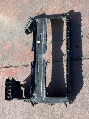 517118779815 / 849913101 BMW X1 F48 RADYATÖR HAVA YÖNLENDİRİCİ BAKALİTİ | MOTOLAND