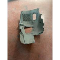 51717186728 / 7186728 BMW 5 SERİSİ F10 ÖN ÇAMURLUK DAVLUMBAZI
