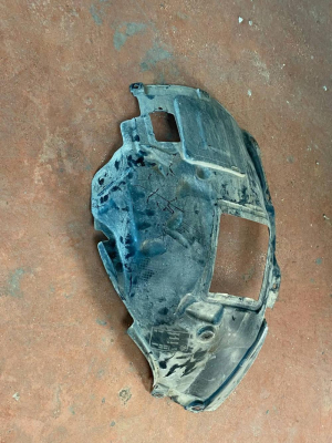51717260725 / 7260725 BMW 3 SERİSİ F30 SAĞ ÖN DAVLUMBAZ