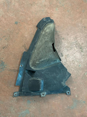 51717260739 / 7260739  BMW 3 SERİSİ F30 + LCI ÖN SOL KÜREK BAKALİTİ