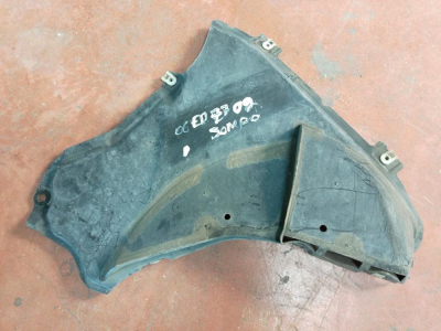 51717478703 / 7478703 BMW 5 SERİSİ G30 ÇAMURLUK 4G7 | MOTOLAND