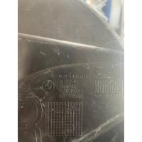 51719449083 / 9449083 BMW 7 SERİSİ G70 PANEL KAPAK PARÇASI