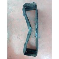 51747255413 / 7255413 BMW 3 SERİSİ F30 ÜST MASKE 4G19 | MOTOLAND