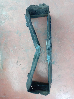 51747255413 / 7255413 BMW 3 SERİSİ F30 ÜST MASKE 4G19 | MOTOLAND