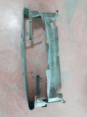 51747255414 / 7255414 BMW 1 SERİSİ, 2 SERİSİ, 3 SERİSİ F20-F30-F31-F32 ÖN TAMPON ALT MASKE | MOTOLAND 