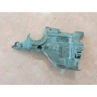 51747359797 / 7359797 BMW 7 SERİSİ G11 HAVA KANALI BAKALİTİ PARÇASI