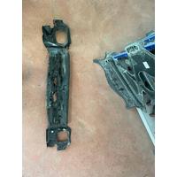 51749464037 / 9464037 BMW G70 RADYATÖR ÇERÇEVESİ | MOTOLAND