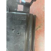51749464038 / 9464038 BMW 7 SERİSİ G70 RADYATÖR MASKE | MOTOLAND