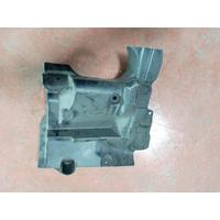 51757228687 / 7228687 BMW 5 SERİSİ F10 VİTES KUTUSU KAPAĞI 4H13
