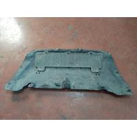 51757363730 / 7363730 BMW 5 SERİSİ G30 MOTOR ALT MUHAFAZA 4B23
