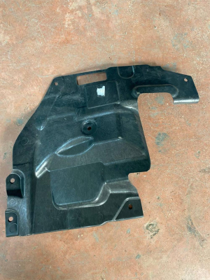 51757932070 / 7932070 BMW İ SERİSİ İ20 GÖVDE ALT KORUYUCU SAĞ | MOTOLAND