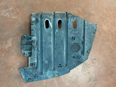 51757932077 / 7932077 BMW iX i20 2021-24 ARKA ALT TABAN KAPLAMA