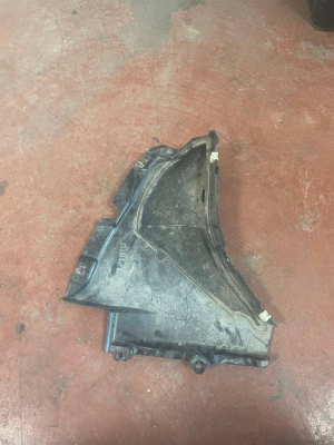 51759498272 / 9498272 BMW 7 SERİSİ 760IX ÖN TAMPON KÜREK BAKALİT