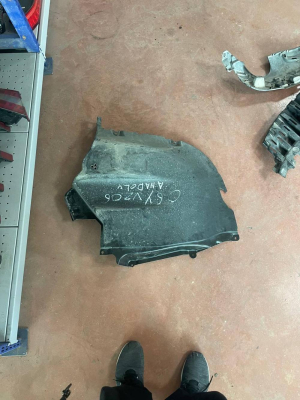 51759498303 BMW İ7 G70 SOL ARKA DİFÜZÖR | MOTOLAND