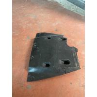 51759850632 / 9850632 BMW X3 E83 MOTOR KORUMA BAKALİTİ