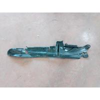 51767347399 / 7347399 BMW 7 SERİSİ ÇAMURLUK KAPAĞI 4H18