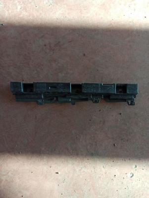 5177 7 256 916 BMW 3 SERİSİ F30 SAĞ YAN ETEK MONTAJ BRAKETİ