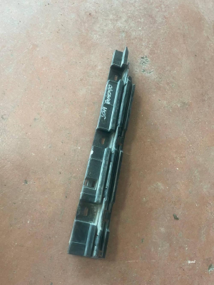 51777184777 / 7184777 BMW 5 SERİSİ F10 MARŞBİYEL BRAKETİ