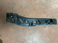 51777387348 / 7387348 BMW 5 SERİSİ G30 ARKA SAĞ MARŞPİYEL TUTUCU | MOTOLAND