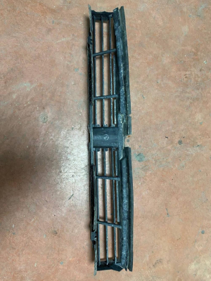 5A218F6-02 / 5A218F6 BMW 5 SERİSİ G30 HAVALANDIRMA PANELİ RADYATÖR HAVA BAKALİTİ | MOTOLAND