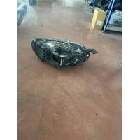 5A63722 BMW 7 SERİSİ G70 FAR | MOTOLAND