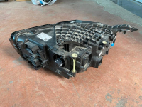 5B33F02-01 BMW 7 SERİSİ İ7 G70 SAĞ FAR FULL LED | MOTOLAND
