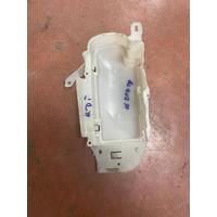 61139330542 / 9330542 BMW 5 SERİSİ G30 SİGORTA KUTUSU BRAKETİ