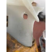 61139330542 / 9330542 BMW 5 SERİSİ G30 SİGORTA KUTUSU BRAKETİ