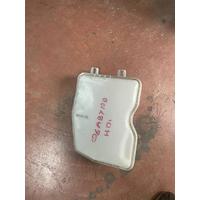 61667331418 / 7331418 BMW X1 F48 F60 COUNTRYMAN CAM SUYU BİDONU