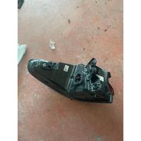 63215A711B202 BMW 5 SERİSİ G30 LCİ SOL DIŞ STOP | MOTOLAND