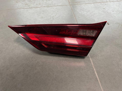647754 BMW 1 SERİSİ F40 BAGAJ SAĞ STOP | MOTOLAND
