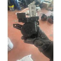 67625A18F13 / 5A18F13 BMW X1 U11 CAM MOTORU | MOTOLAND