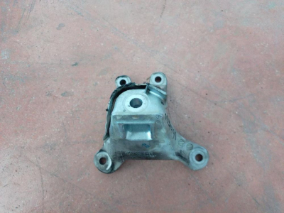 6870756 BMW 5 X3 X4 G01 G30 MOTOR TAKOZU | MOTOLAND