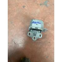 6886197 / 688619704 BMW 2 SERİSİ F44 MOTOR TAKOZU | MOTOLAND