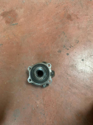 6890070 BMW G05 G06 G26 G70 ARKA PORYA BİLYASI | MOTOLAND