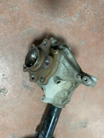 689018082 BMW X1 U11 SAĞ ÖN TAŞIYICI VE AMORTİSÖR | MOTOLAND