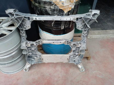 6898628 / 6895094 BMW G70 7 SERİSİ MOTOR TRAVESİ | MOTOLAND