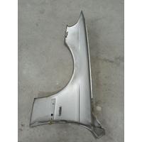 7042324 / 41357042324 BMW 3 SERİ E46 ÖN SAĞ ÇAMURLUK