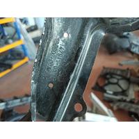 7147911 MINI COOPER R56 RADYATÖR DESTEĞİ PARÇASI 4D
