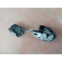 7185692 BMW 5 SERİSİ F10 SAĞ ÖN KAPI KİLİDİ YAVAŞ KAPALI 3A15