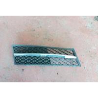 7200700 / 51117200700 BMW 5 SERİSİ F10 F18 TAMPON IZGARASI 4G9