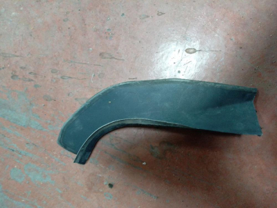 7204376 / 51497204376 BMW 5 SERİSİ F10 ARKA BAGAJ SAĞ DAMLAMA TRİMİ