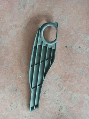 7255366 BMW 3 SERİSİ ÖN SOL SİS LAMBASI IZGARASI