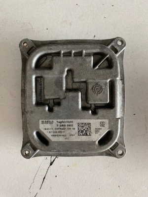7263052 BMW 3 SERİSİ E92 E93 E70 LCI LED FAR BEYNİ | MOTOLAND