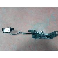 7300521 BMW 2 SERİSİ F46 SOL KAPUT MENTEŞESİ | MOTOLAND 4İ24