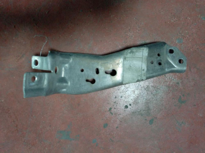 7301585 BMW 2 SERİSİ F46 ÖN PANEL DEMİRİ | MOTOLAND 4İ24