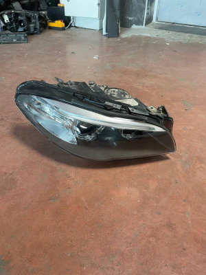 731713211 / 731713211 BMW 5 SERİSİ F10 SAĞ ÖN FAR | MOTOLAND