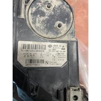 731713211 / 731713211 BMW 5 SERİSİ F10 SAĞ ÖN FAR | MOTOLAND