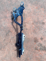 732944213 BMW X1 F48 SAĞ KAPUT MENTEŞESİ | MOTOLAND